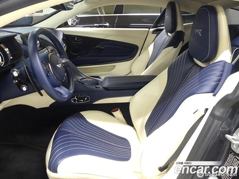 Aston Martin DB11 5.2 V12 Coupe AMR (12.2020)