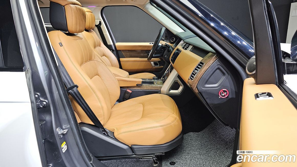 Land Rover Range Rover 4 Generation 4.4 SDV8 Vogue SE LWB Дизель (12.2019)