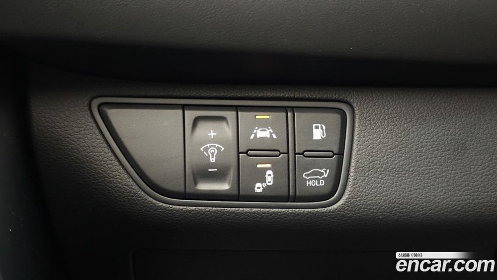 Genesis G70 2.0T AWD (05.2020)