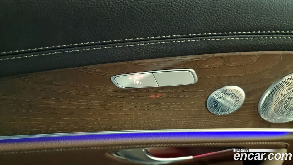 Mercedes-Benz E-Class W213 E300e Exclusive (11.2019)