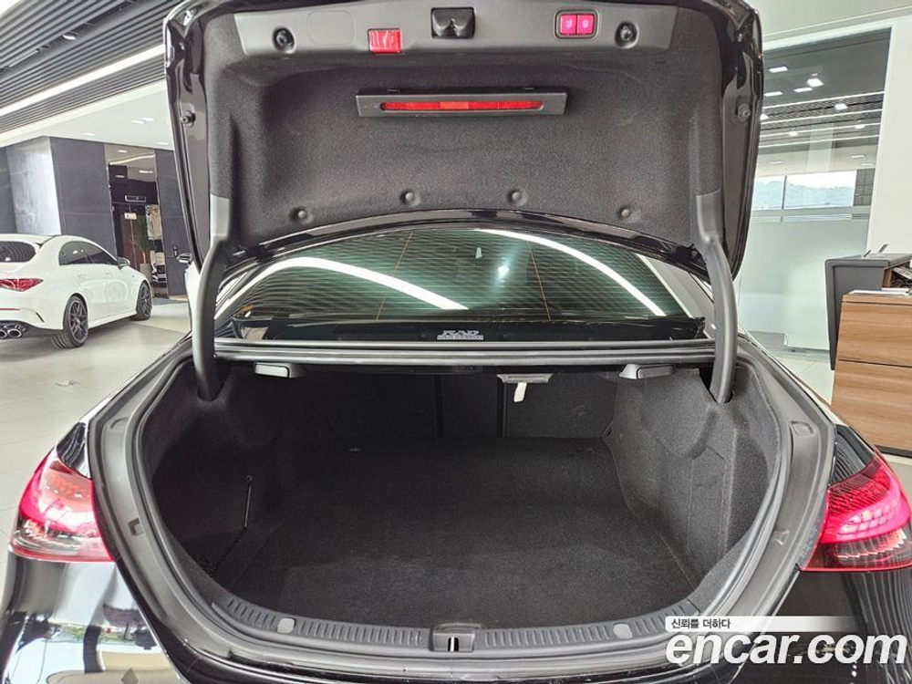 Mercedes-Benz E-Class W213 E250 Avangarde (01.2021)