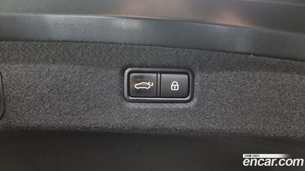 Genesis G90 3.8 AWD (08.2019)