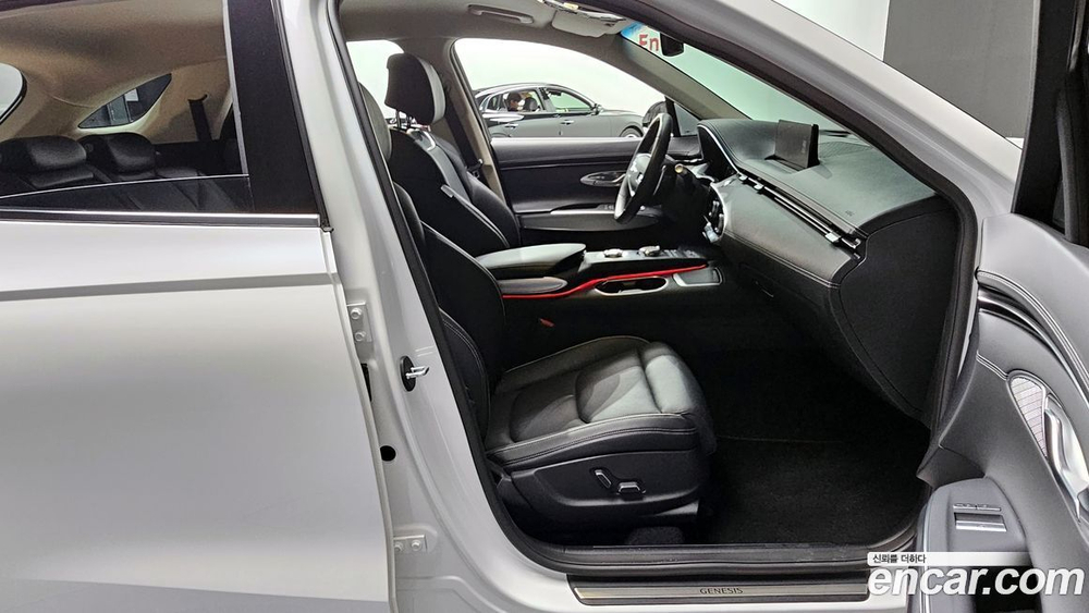 Genesis GV70 2.5T Бензин AWD (04.2021)