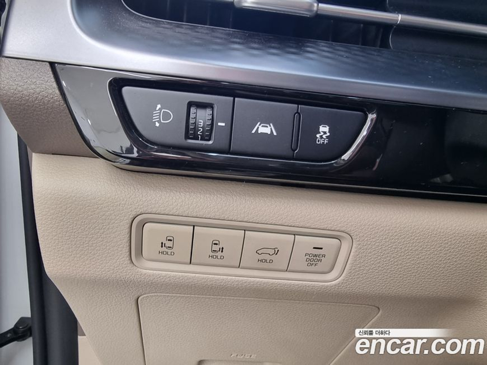 Kia Carnival (Sedona) 4 Generation Бензин 9-и местный High Limousine (04.2021)