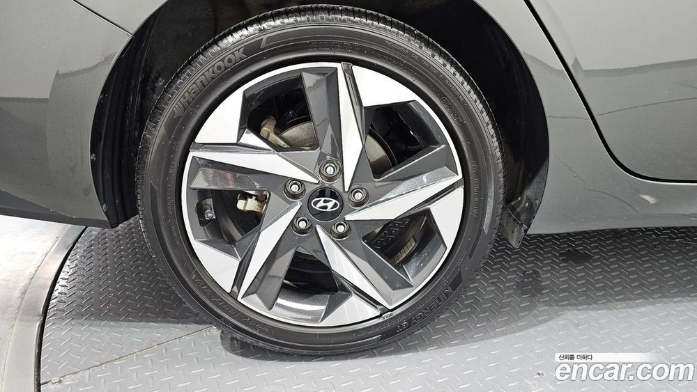 Hyundai Avante (CN7) 1.6 (01.2022)