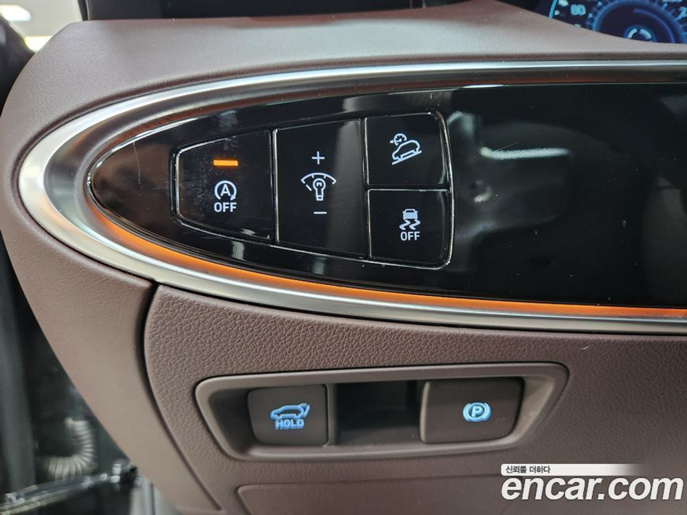 Genesis GV70 2.5T Бензин 2WD (11.2023)