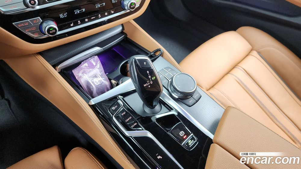 BMW 5 Series (G30) 520i M Sports (10.2022)