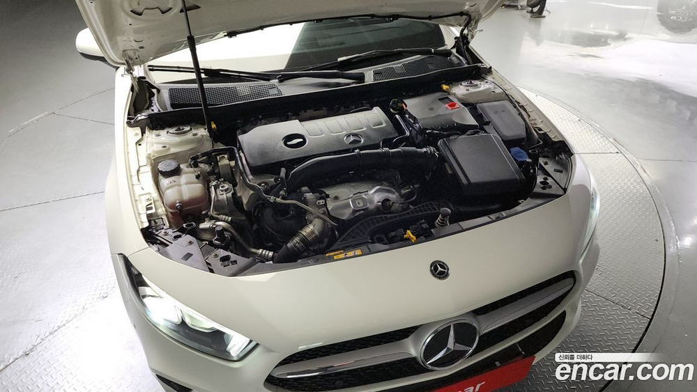 Mercedes-Benz A-Class W177 A220 Sedan (03.2021)