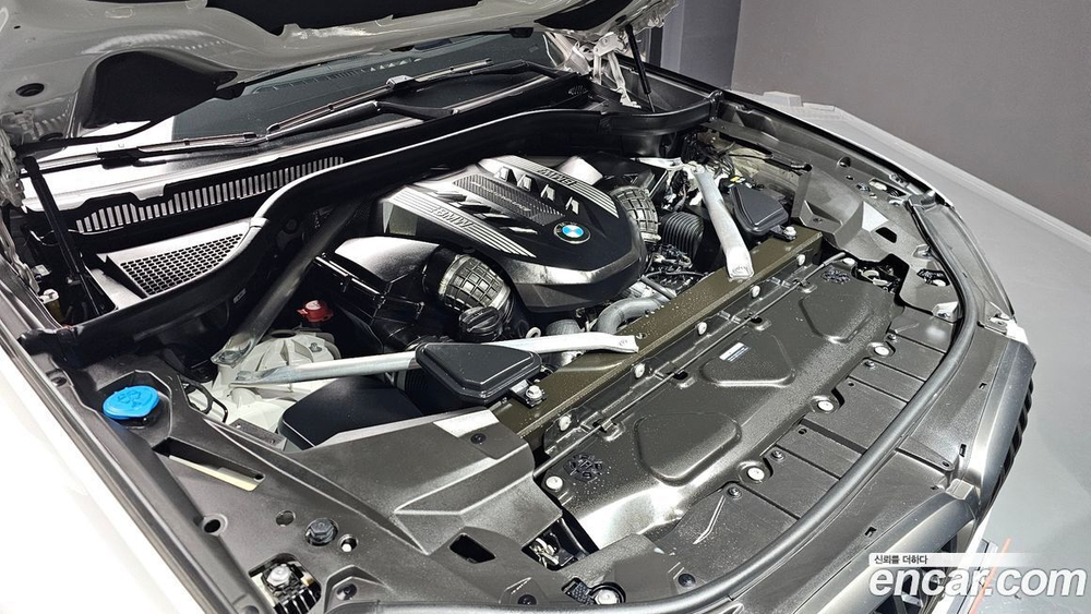 BMW X5 (G05) M50i (02.2021)
