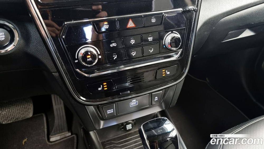 KG Mobility (Ssangyong) Very New Tivoli Бензин 1.5 2WD (03.2020)
