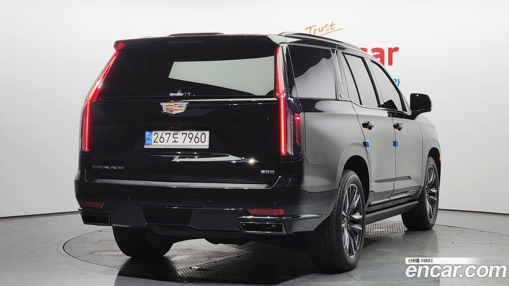 Cadillac Escalade 5 Generation 6.2 (08.2022)
