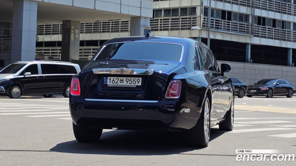 Rolls-Royce Phantom 6.7 EWB V12 (07.2021)
