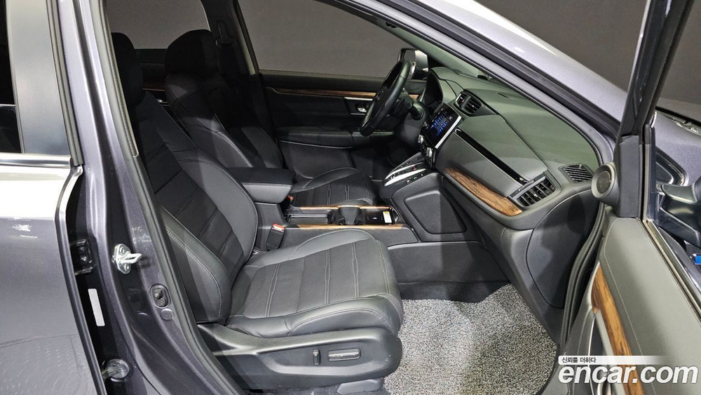 Honda CR-V 5 Generation 2.0 Hybrid Touring 4WD (03.2022)