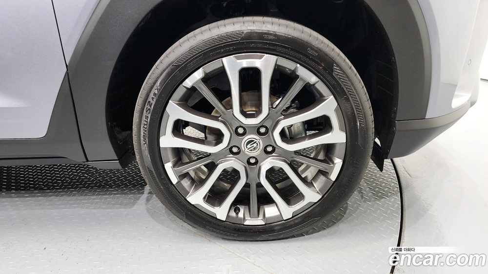 KG Mobility (Ssangyong) Torres Бензин 1.5 2WD (01.2023)