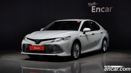 Toyota Camry (XV70) 2.5 XLE Hybrid (08.2019)