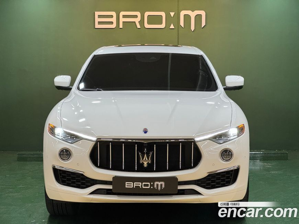 Maserati Levante 3.0 AWD GranLusso (05.2020)
