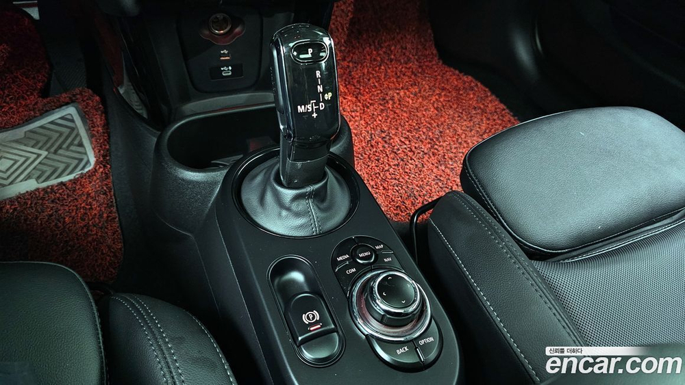 Mini Cooper S Classic (08.2021)
