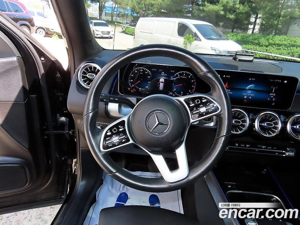 Mercedes-Benz GLB-Class X247 GLB220 (11.2020)