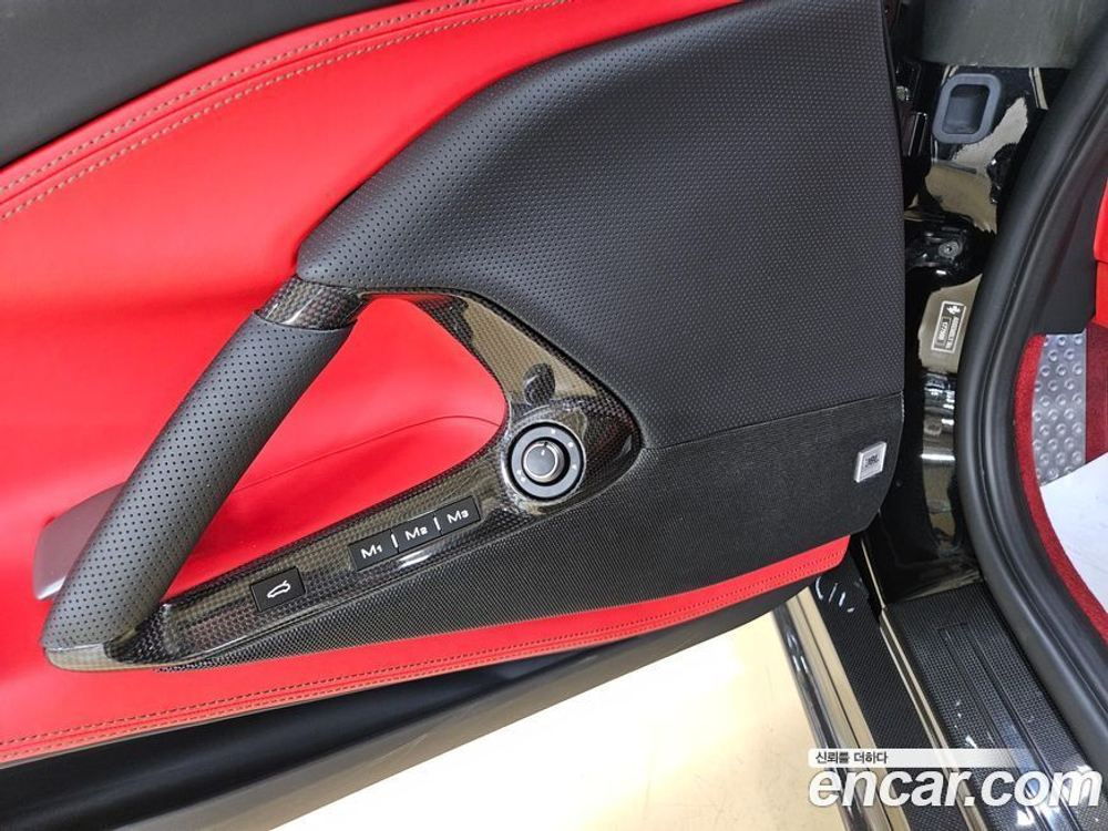 Ferrari 812 Superfast 6.5 V12 (07.2020)
