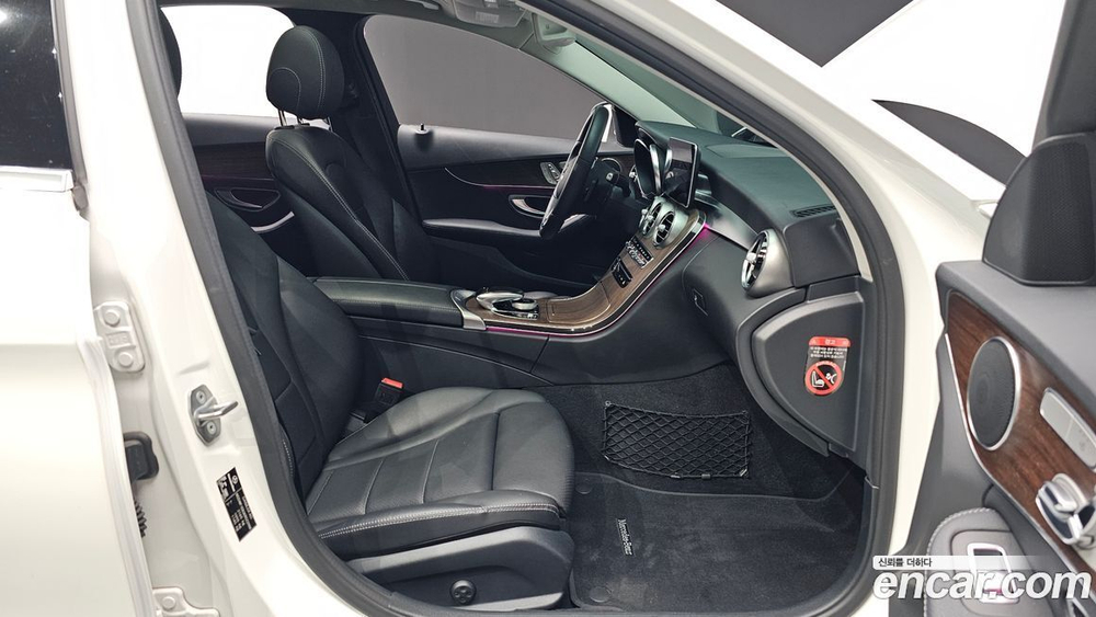 Mercedes-Benz C-Class W205 C220 d Avangarde (08.2019)