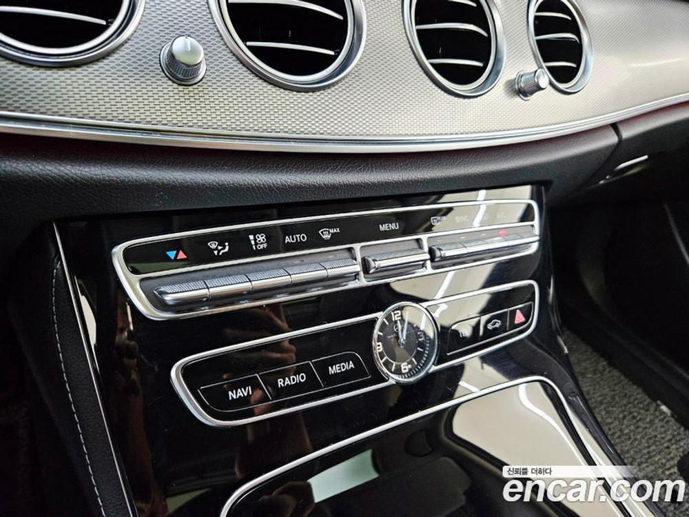 Mercedes-Benz E-Class W213 E300 Avangarde (08.2019)
