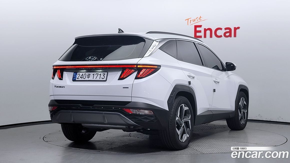Hyundai Tucson (NX4) Бензин 1.6 Turbo 4WD (03.2023)