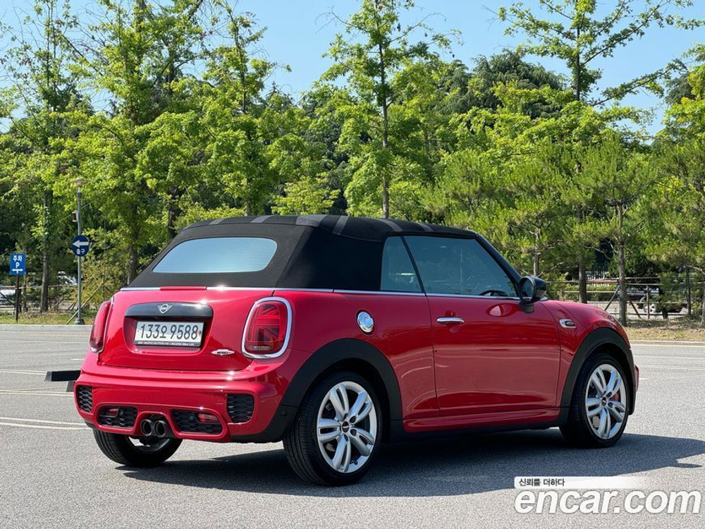 Mini Cooper S Convertible JCW (04.2020)