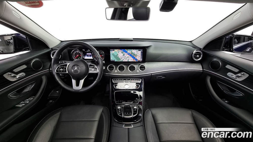 Mercedes-Benz E-Class W213 E220d Avangarde (05.2020)