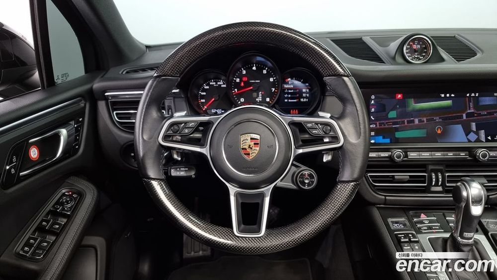 Porsche Macan 2.0 (03.2021)