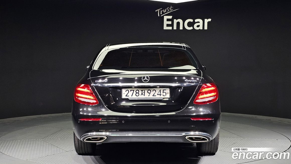 Mercedes-Benz E-Class W213 E300 4MATIC Exclusive (12.2019)