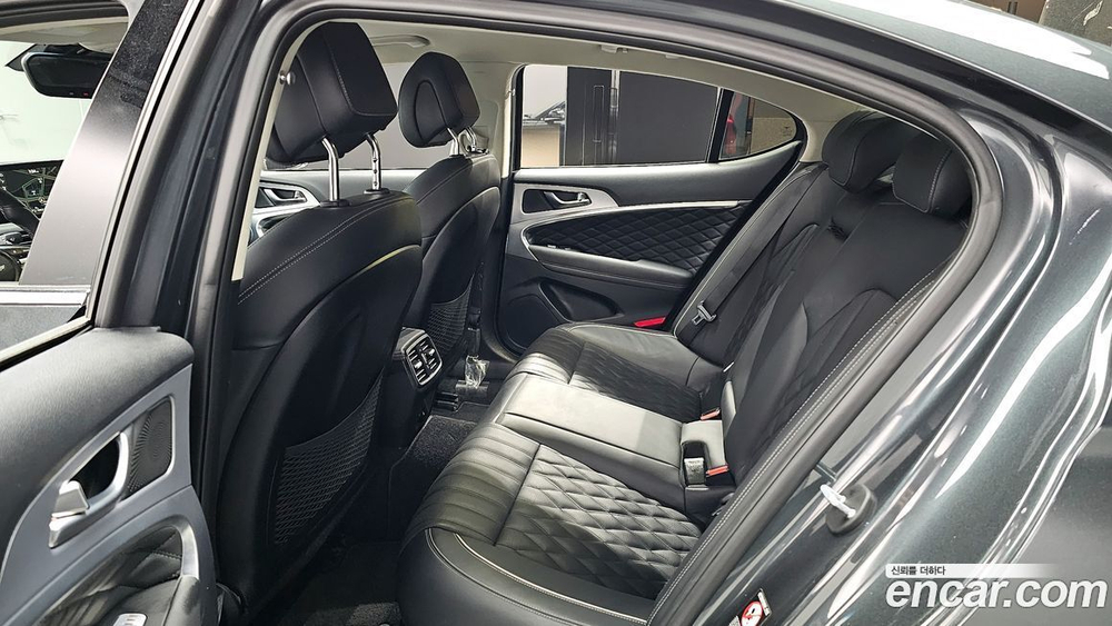 Genesis G70 2.0T (09.2019)
