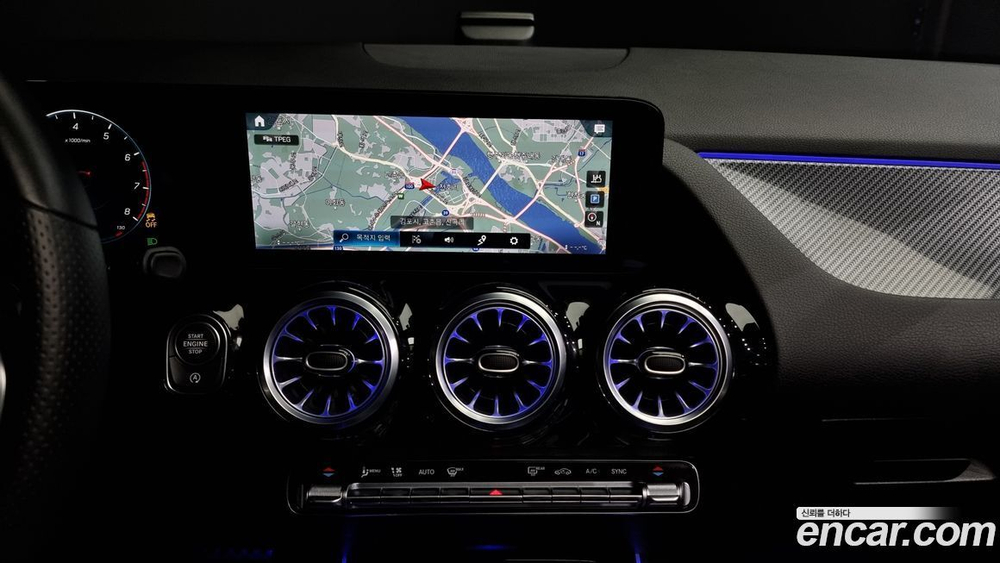 Mercedes-Benz GLA-Class H247 GLA250 4MATIC (01.2023)
