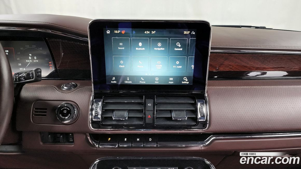 Lincoln Navigator 3.5L Черный 레이블 (07.2020)