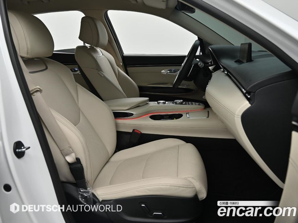 Genesis GV70 2.5T Бензин AWD (03.2022)