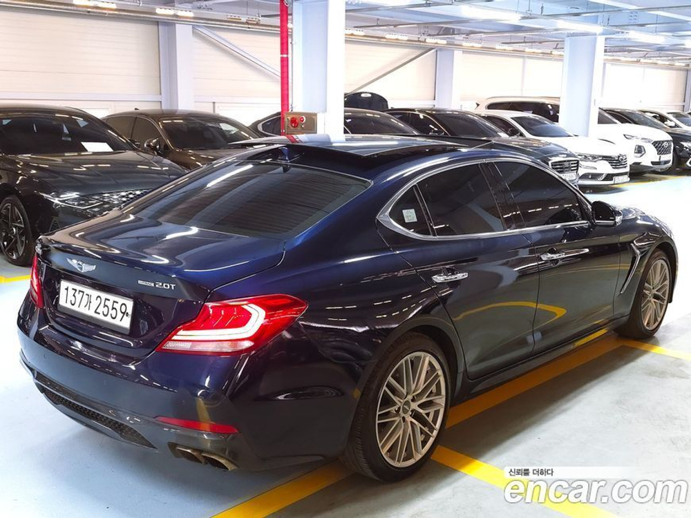 Genesis G70 2.0T AWD (05.2020)
