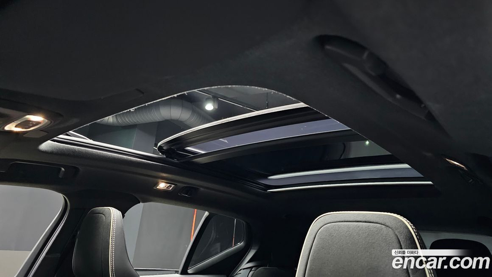 Volvo XC40 B4 R-Design (10.2020)