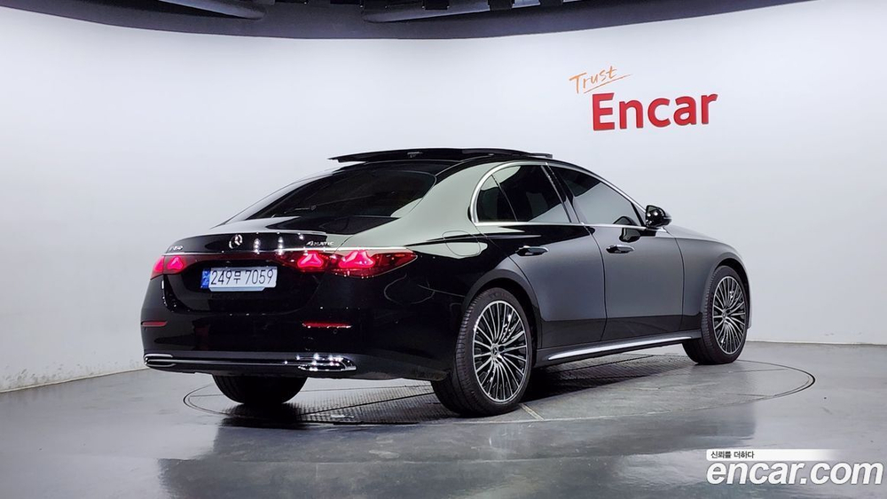 Mercedes-Benz E-Class W214 E450 4MATIC Exclusive (04.2024)