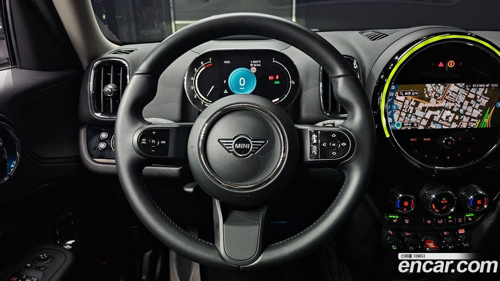Mini Cooper Countryman Classic Plus (09.2021)