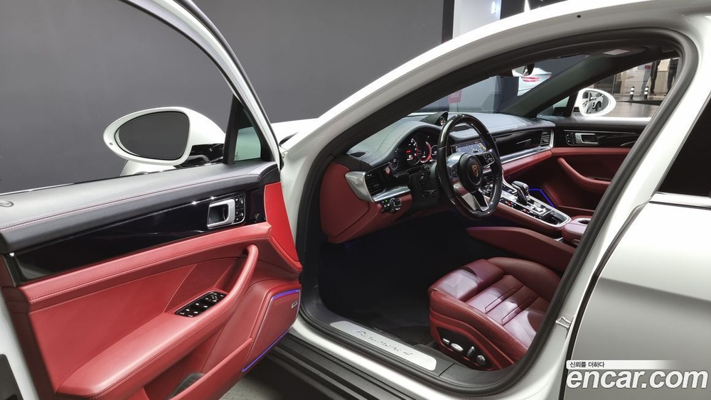 Porsche Panamera (971) 3.0 AWD (04.2020)