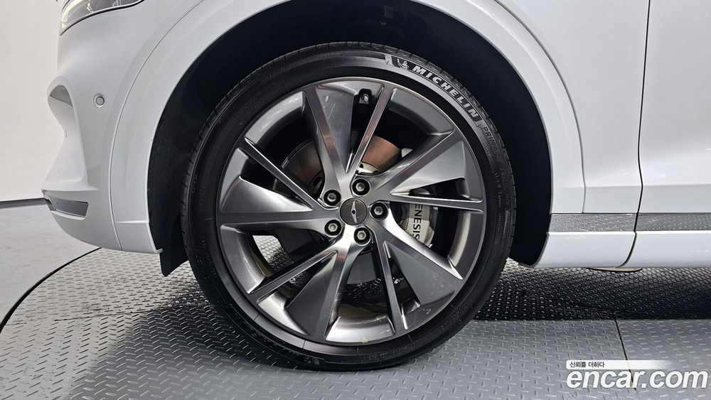 Genesis GV70 2.5T Бензин AWD (12.2022)