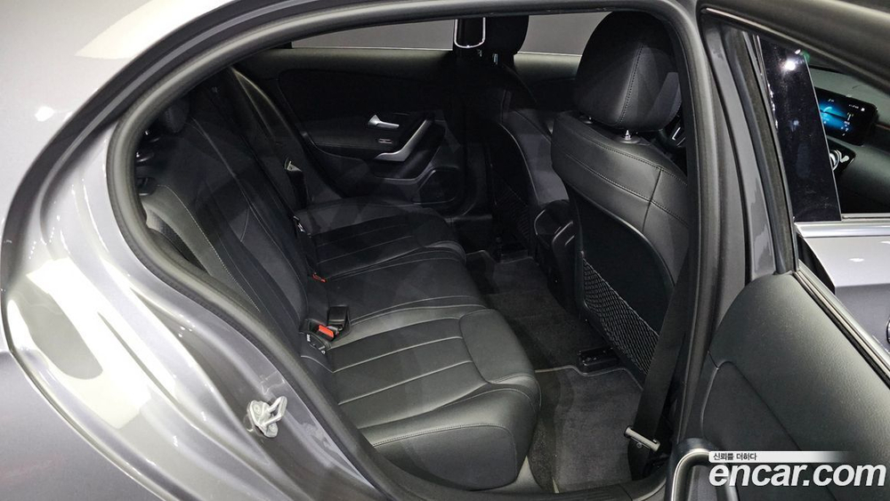 Mercedes-Benz A-Class W177 A220 Hatchback (06.2021)