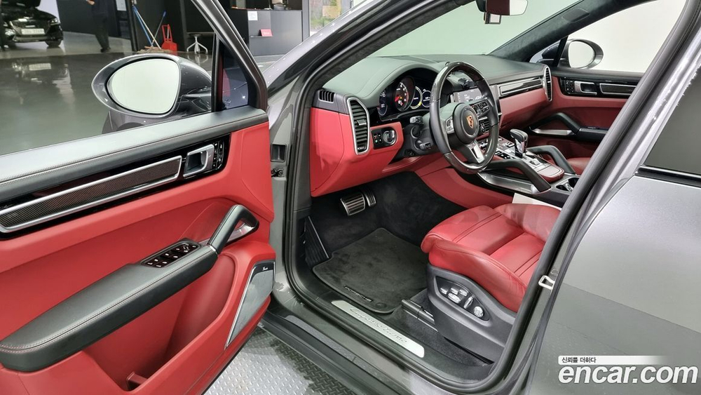 Porsche Cayenne (PO536) 4.0 Turbo Coupe (07.2020)