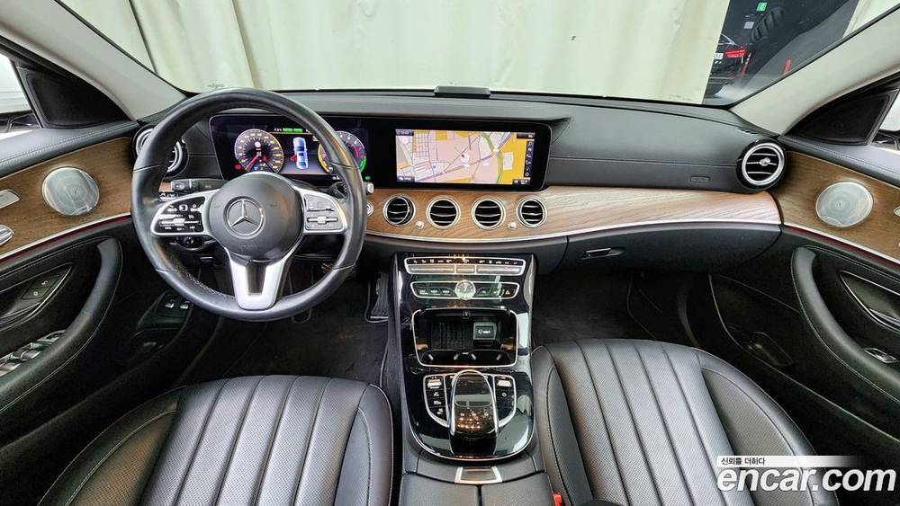 Mercedes-Benz E-Class W213 E300e Exclusive (12.2019)