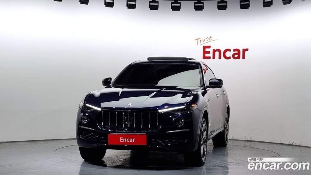 Maserati Levante 3.0 Дизель AWD GranLusso (06.2020)