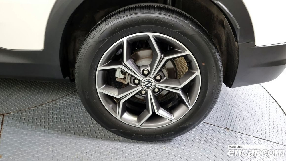 KG Mobility (Ssangyong) Beautiful Korando Бензин 1.5 2WD C5 (08.2021)