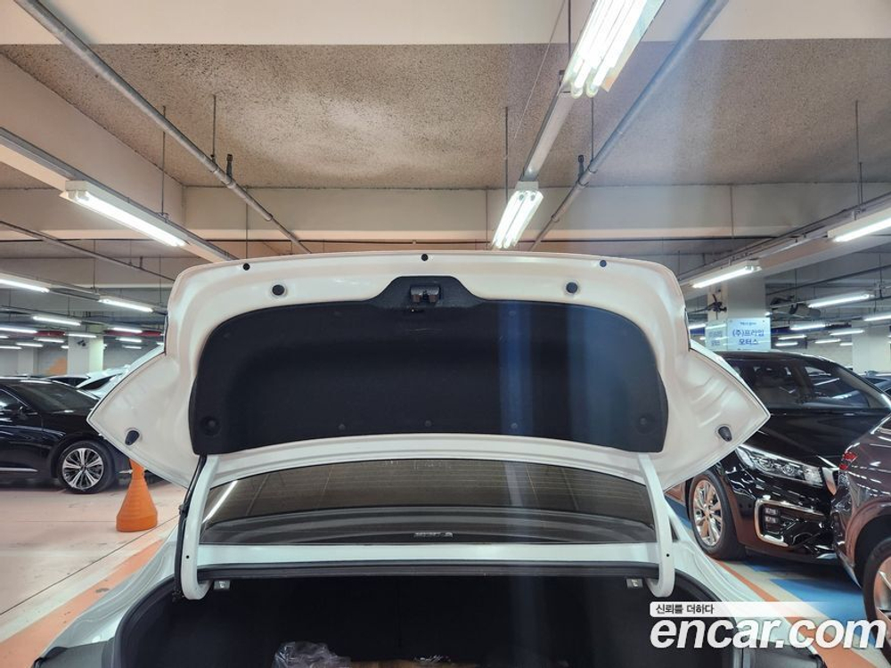 Hyundai Avante (CN7) 1.6 (10.2021)