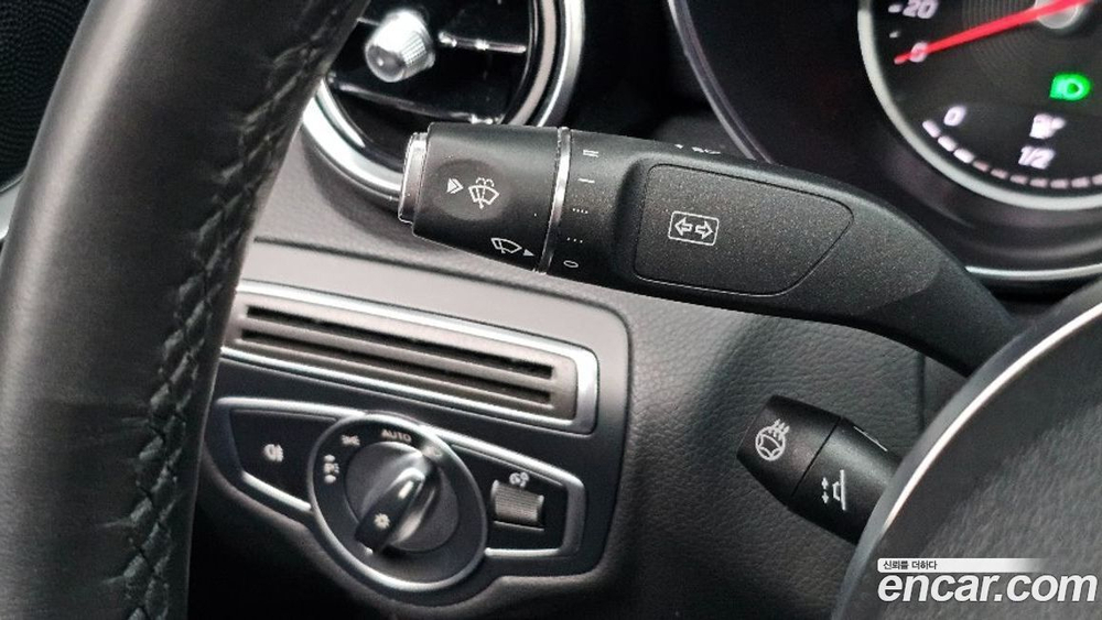 Mercedes-Benz C-Class W205 C200 Avangarde (05.2020)