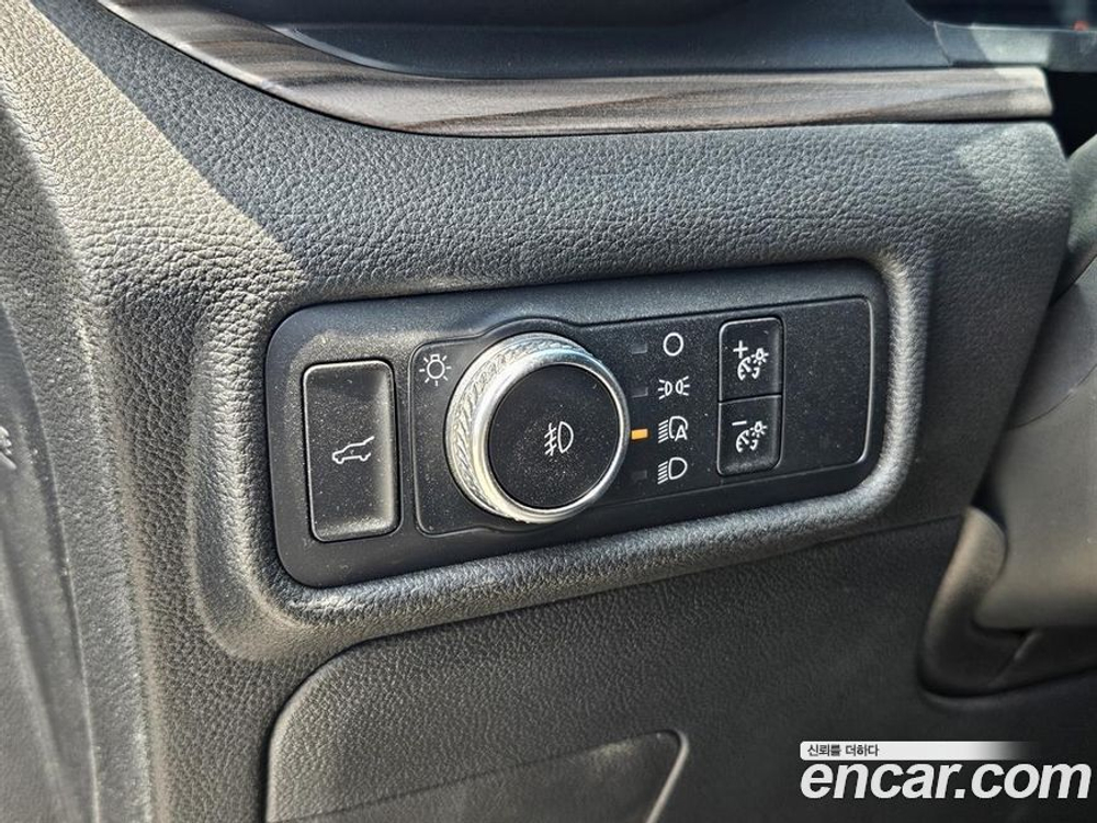 Ford Explorer 6 Generation 2.3 Limited 4WD (11.2019)