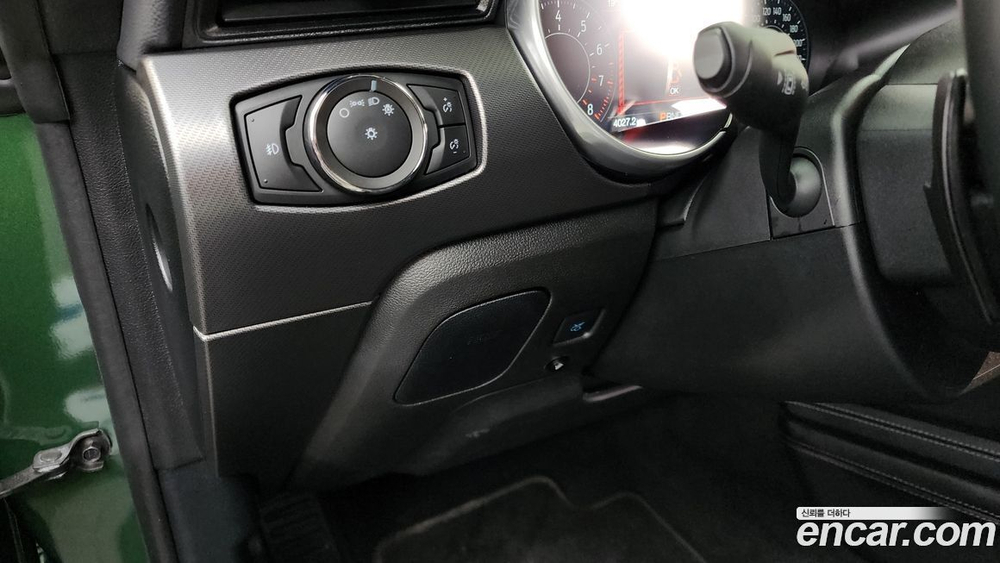 Ford Mustang Coupe (09.2022)
