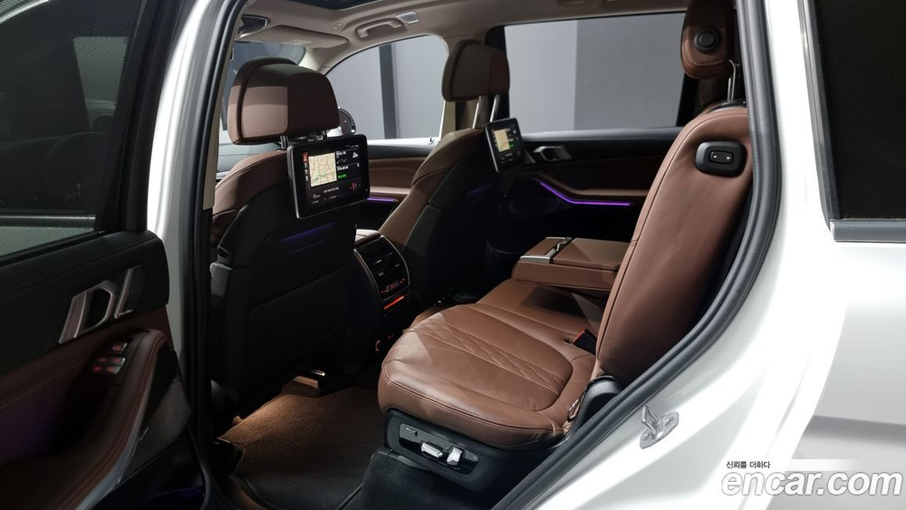 BMW X7 (G07) xDrive 40d Design Pure Excellence 7-и местный (01.2022)